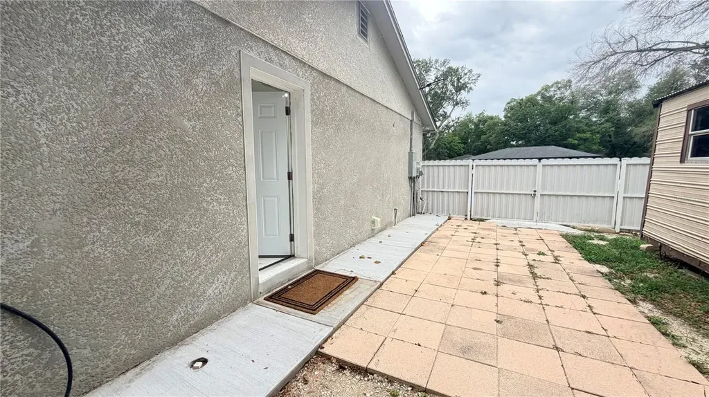 707 Innergary Place Valrico FL 33594