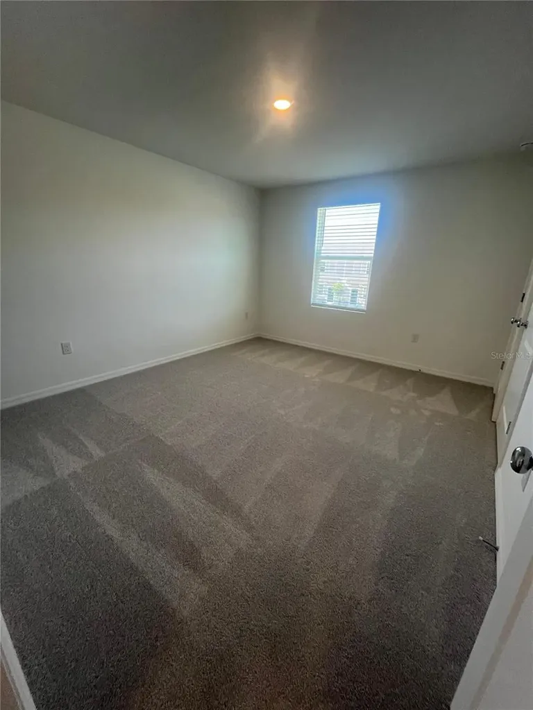 2898 Skyline Loop Kissimmee FL 34758