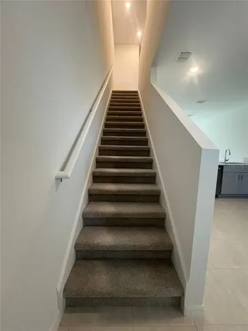 2898 Skyline Loop Kissimmee FL 34758