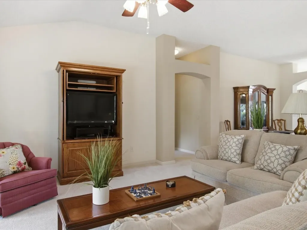 1332 Camero Drive Lady Lake FL 32159