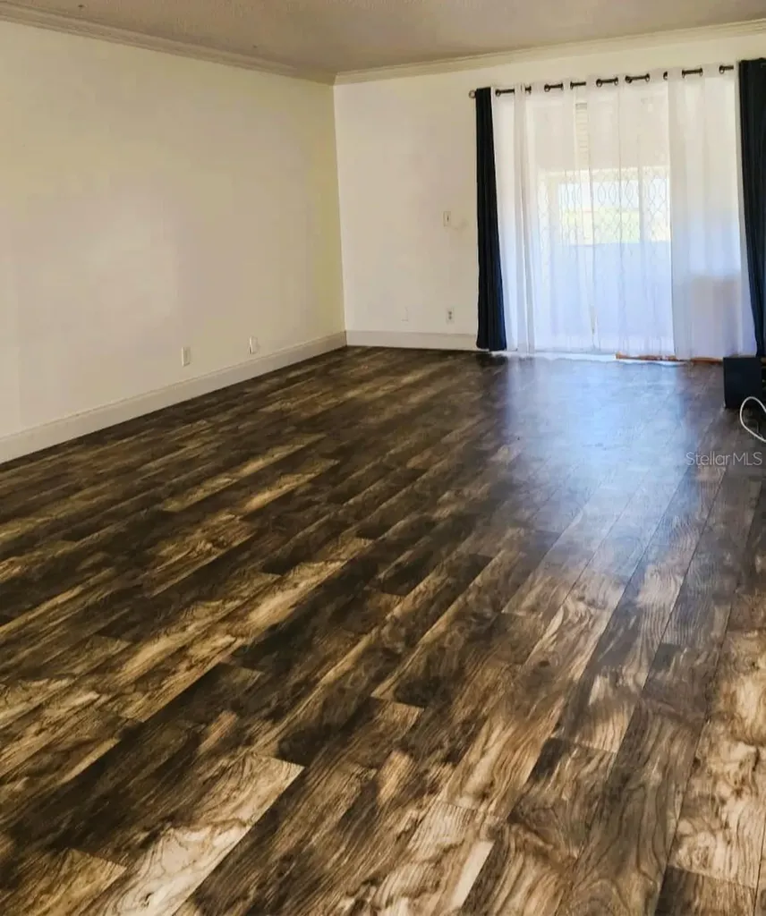 2784 Dudley Drive E West Palm Beach FL 33415