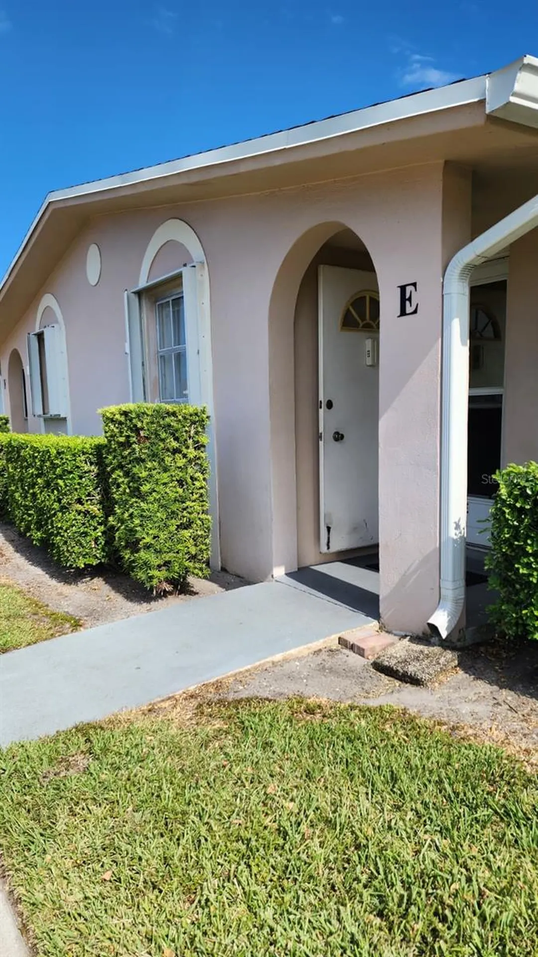 2784 Dudley Drive E West Palm Beach FL 33415
