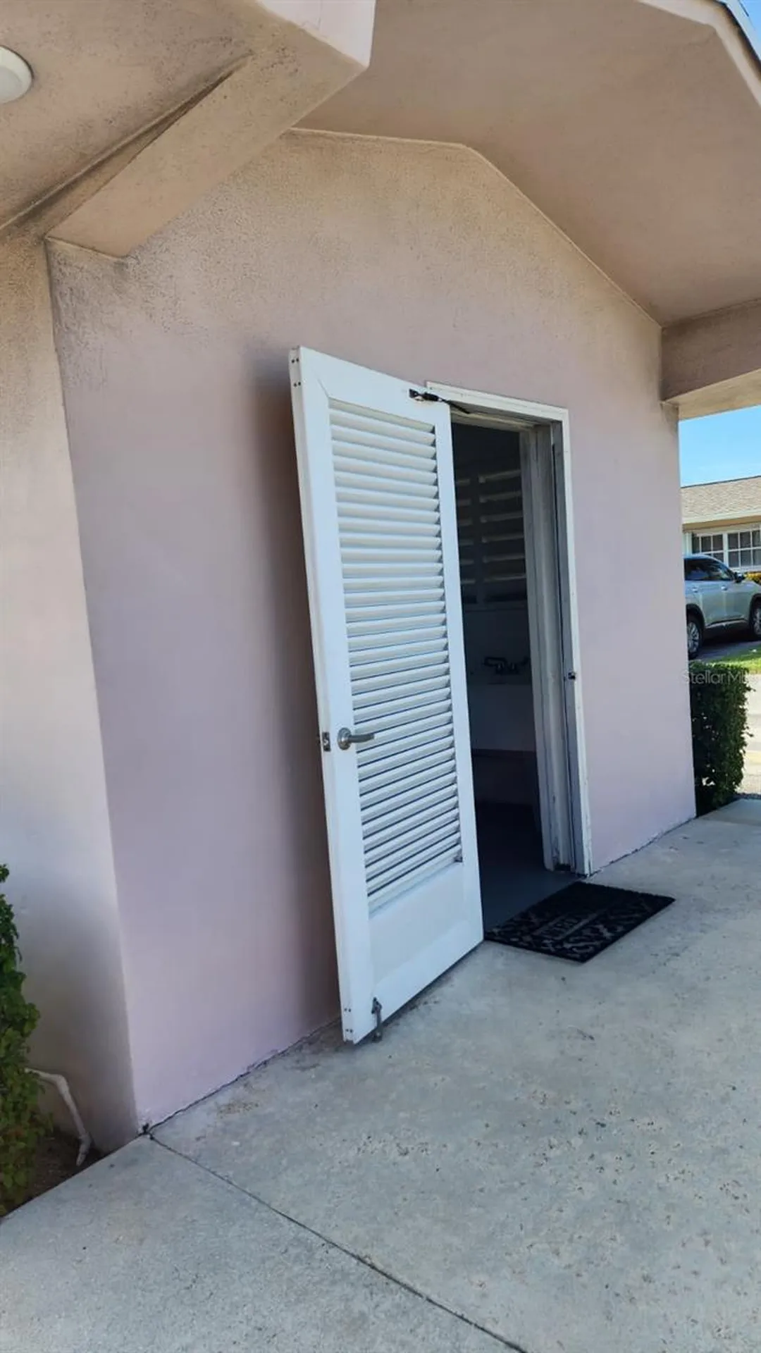 2784 Dudley Drive E West Palm Beach FL 33415