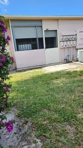 2784 Dudley Drive E West Palm Beach FL 33415