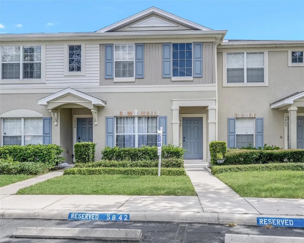 5842 Fishhawk Ridge Drive Lithia FL 33547