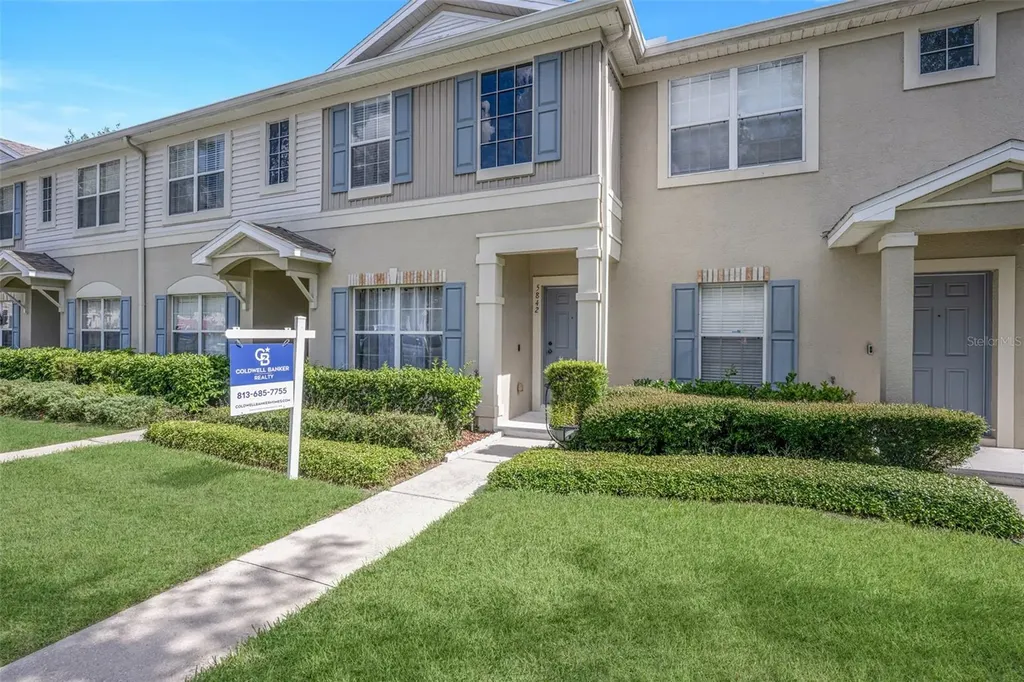 5842 Fishhawk Ridge Drive Lithia FL 33547
