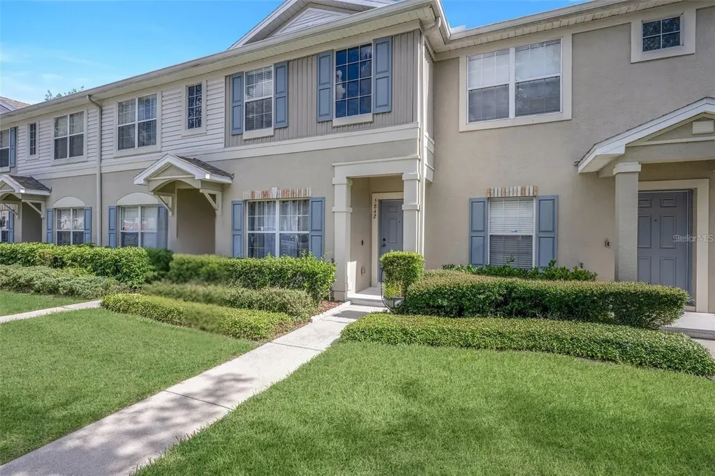 5842 Fishhawk Ridge Drive Lithia FL 33547