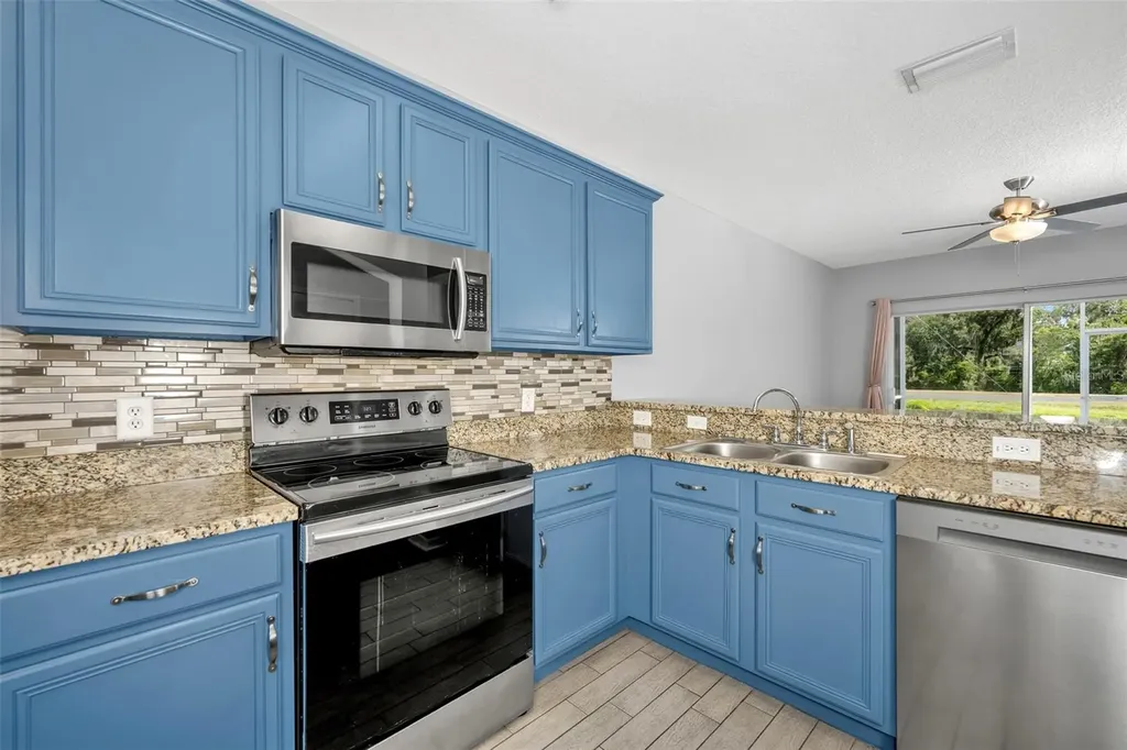 5842 Fishhawk Ridge Drive Lithia FL 33547