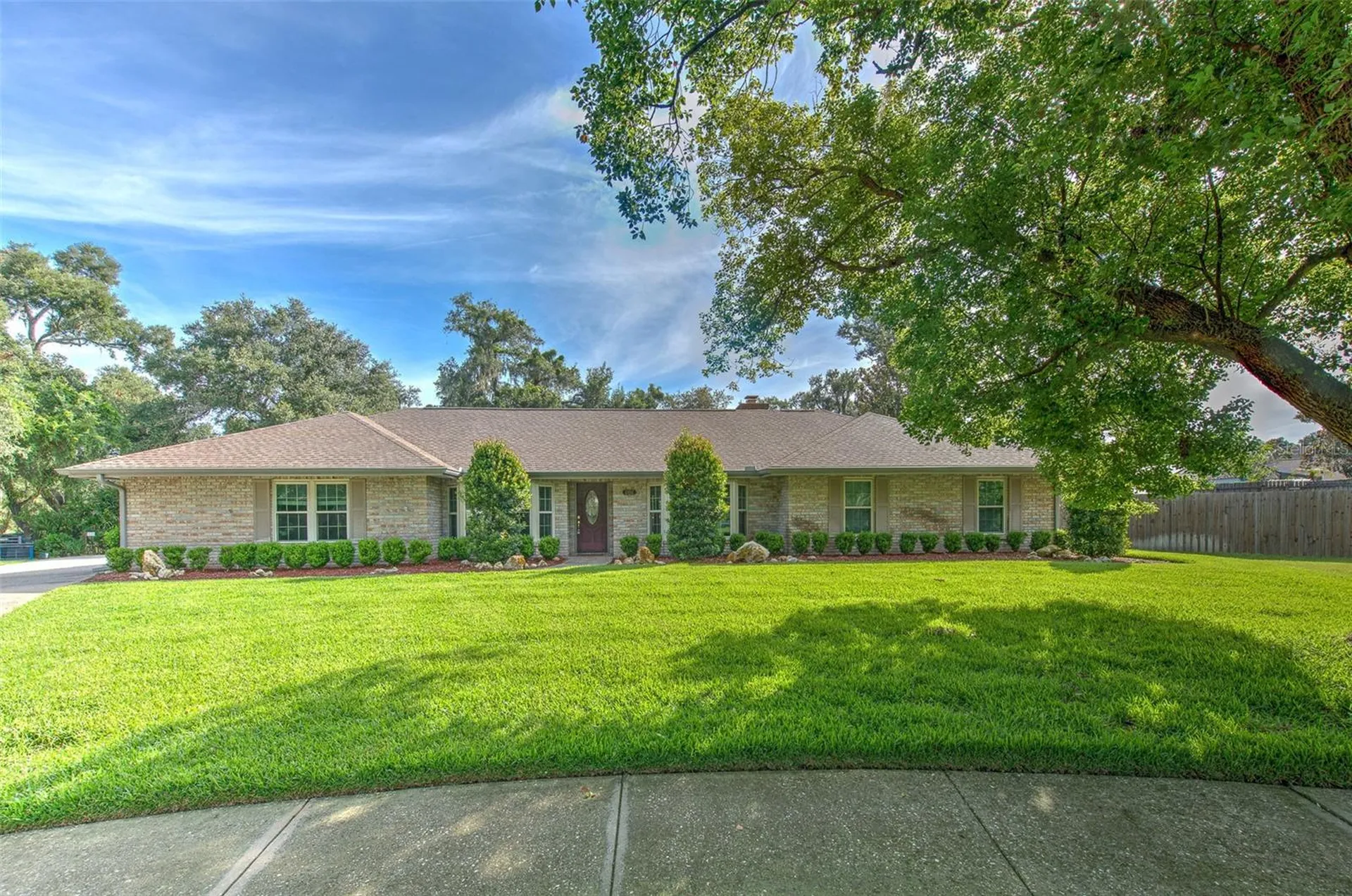 2102 Whitlock Place Dover FL 33527