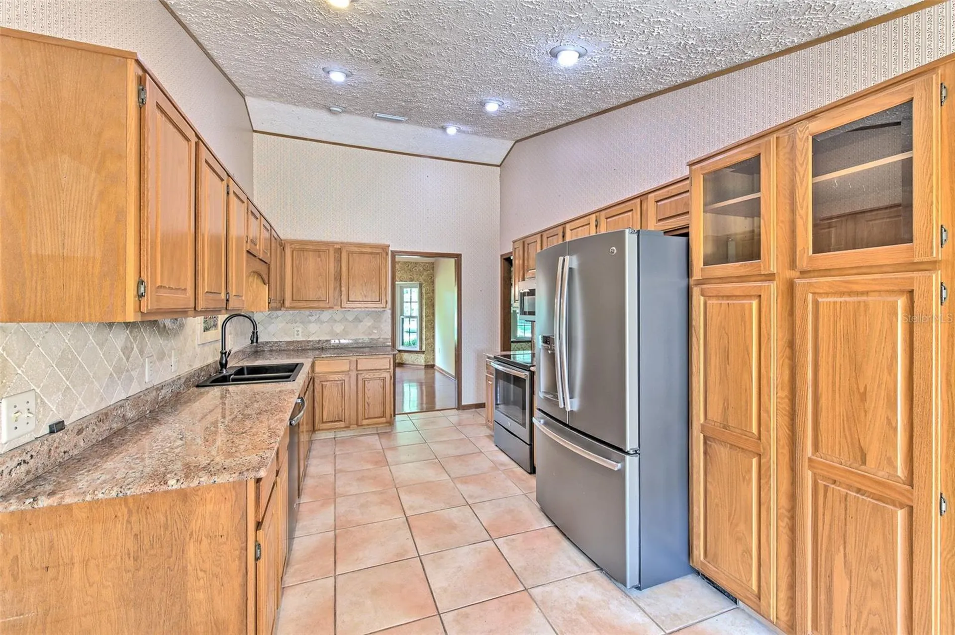 2102 Whitlock Place Dover FL 33527