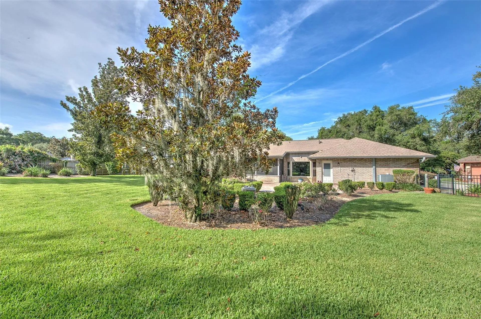 2102 Whitlock Place Dover FL 33527