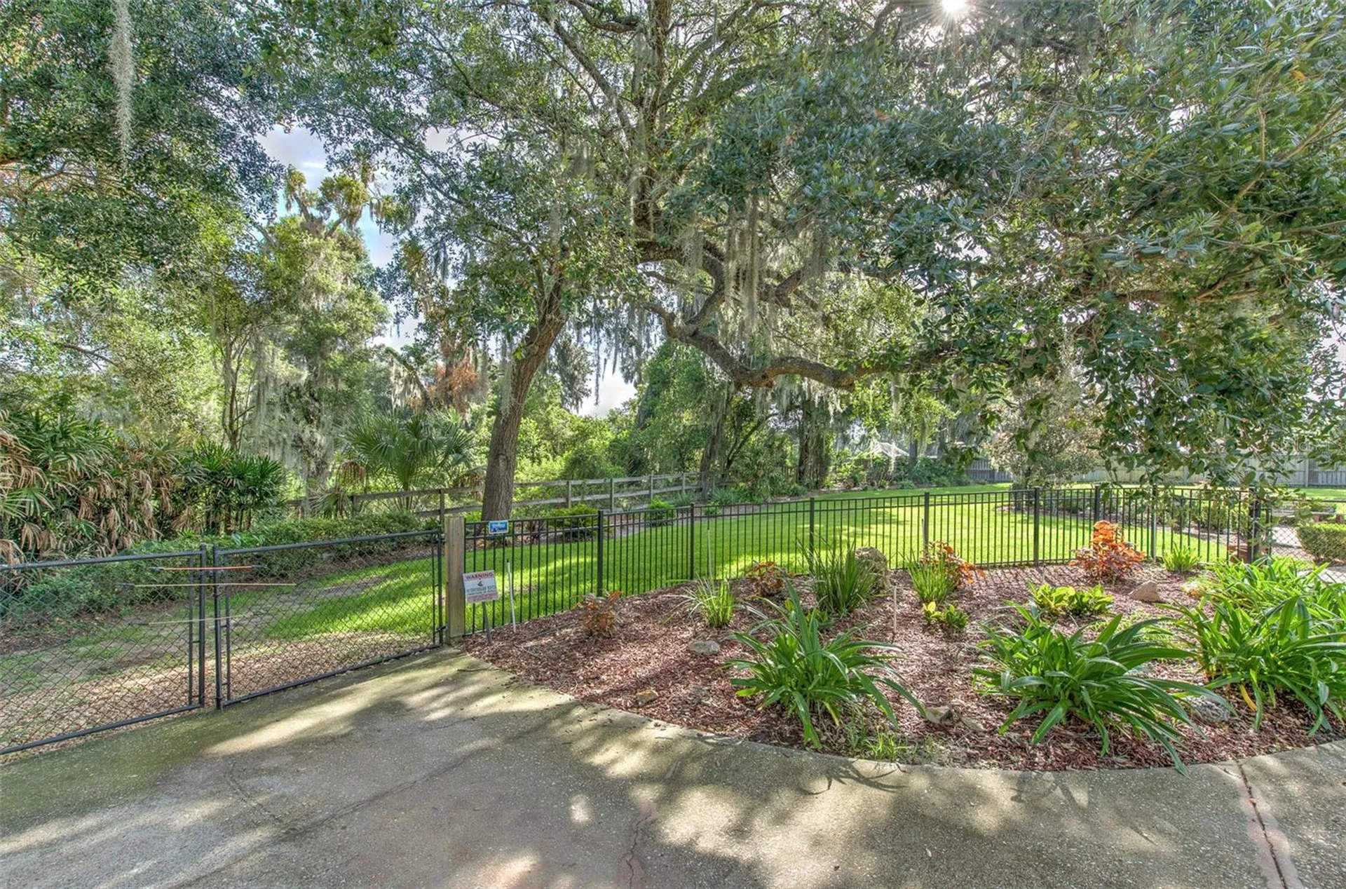 2102 Whitlock Place Dover FL 33527