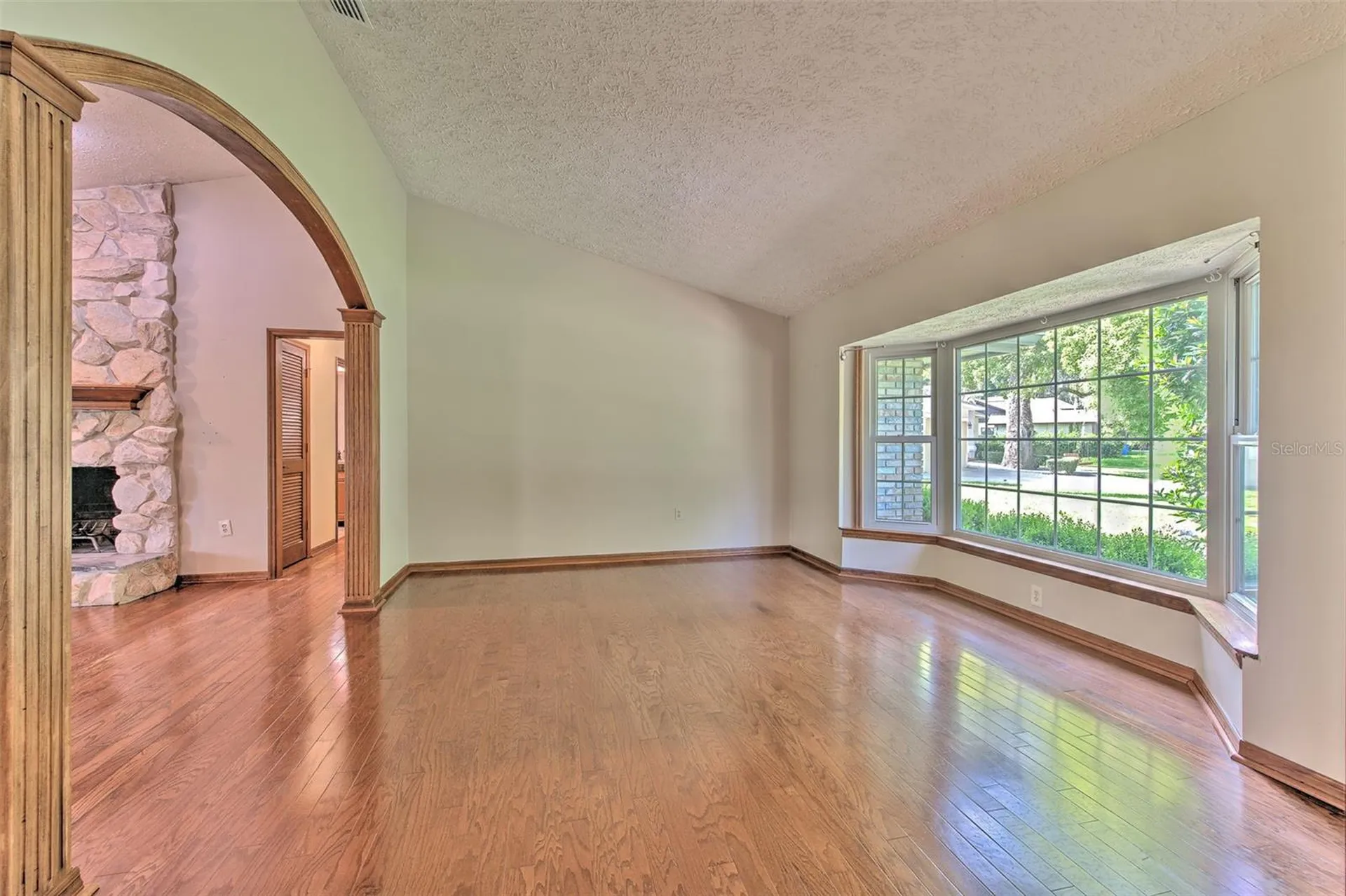 2102 Whitlock Place Dover FL 33527