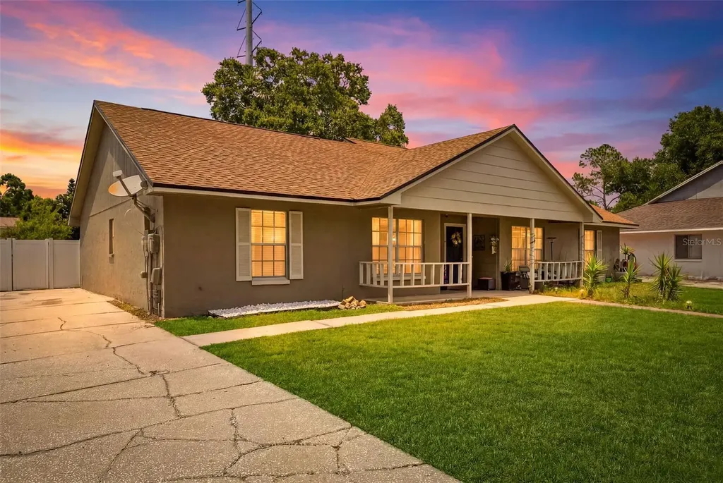 3257 Laurel Dale Drive Tampa FL 33618