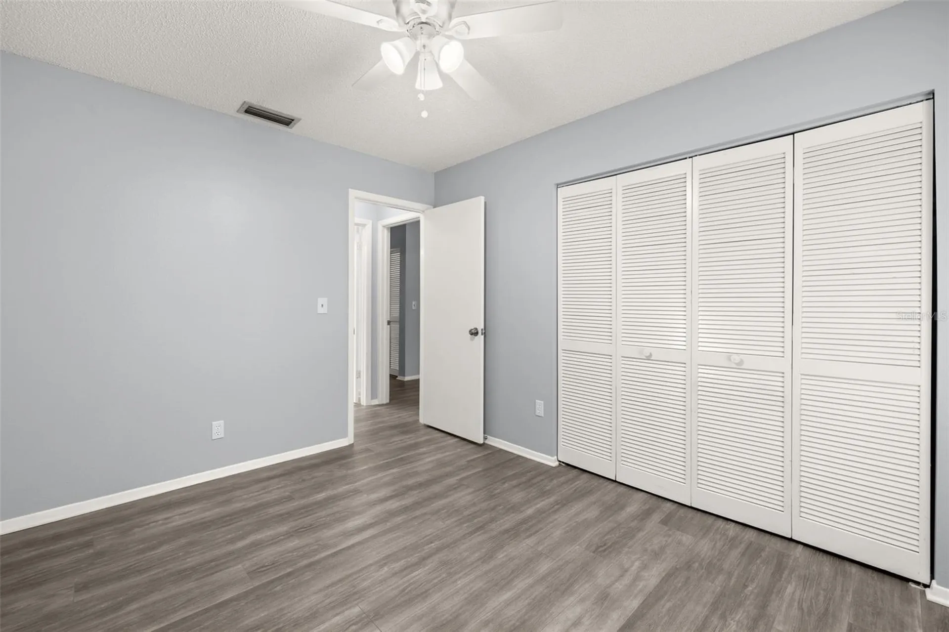 3257 Laurel Dale Drive Tampa FL 33618