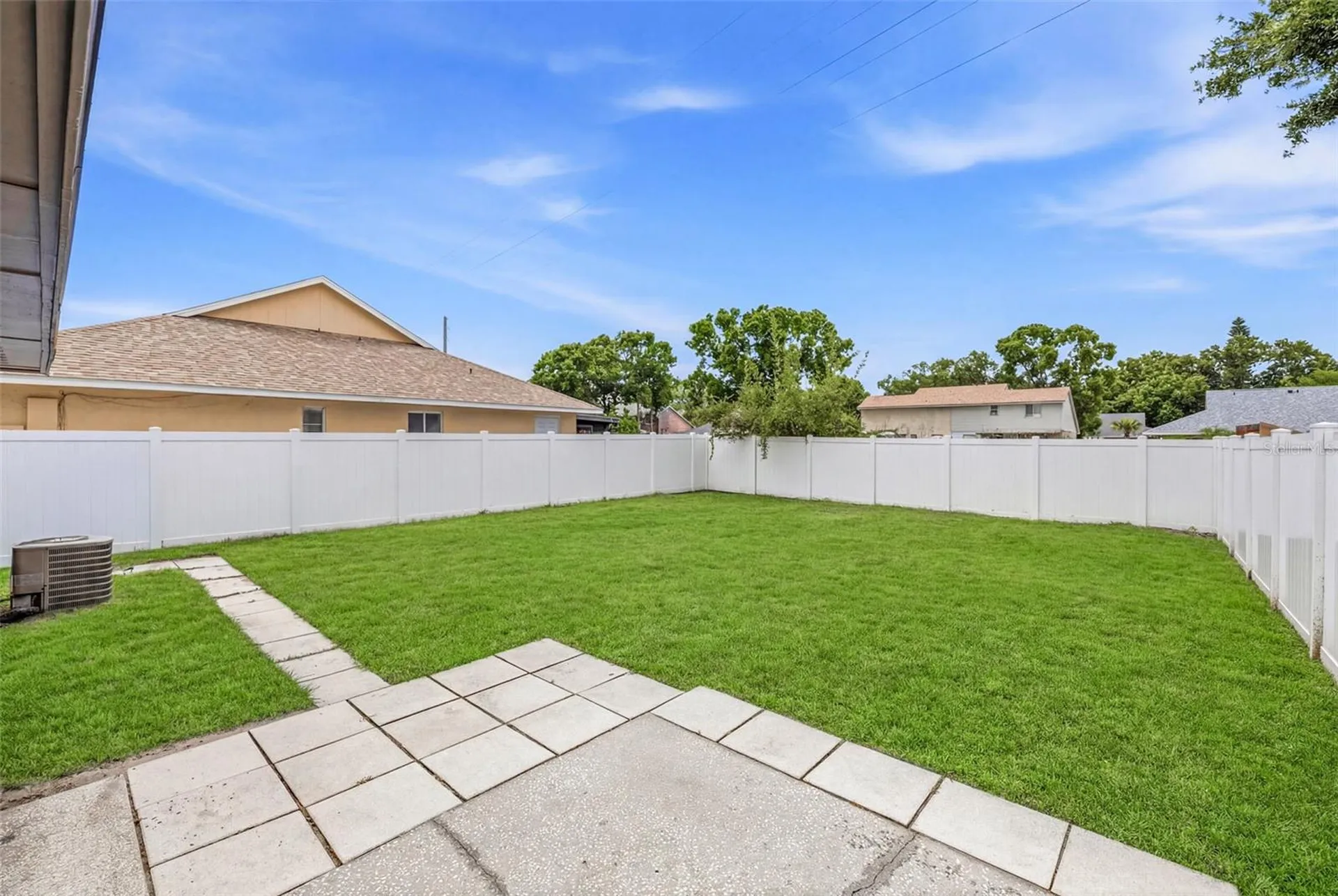 3257 Laurel Dale Drive Tampa FL 33618
