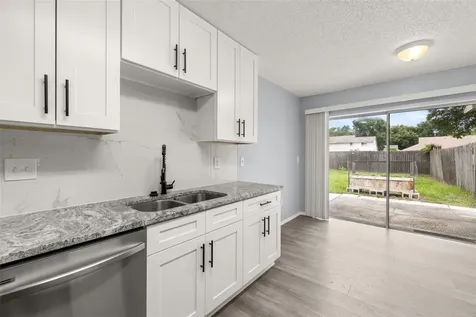 3257 Laurel Dale Drive Tampa FL 33618