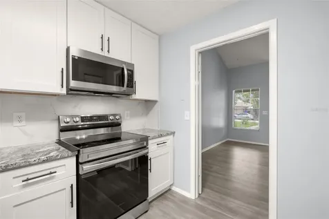 3257 Laurel Dale Drive Tampa FL 33618
