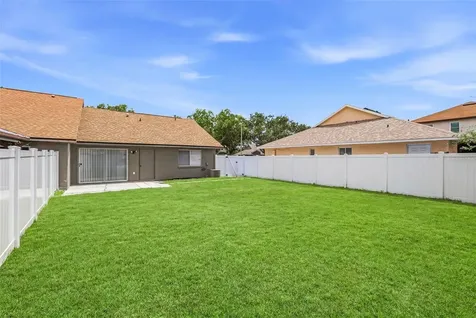 3257 Laurel Dale Drive Tampa FL 33618