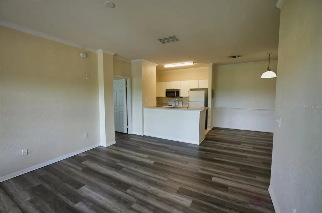 3757 Conroy Road Orlando FL 32839