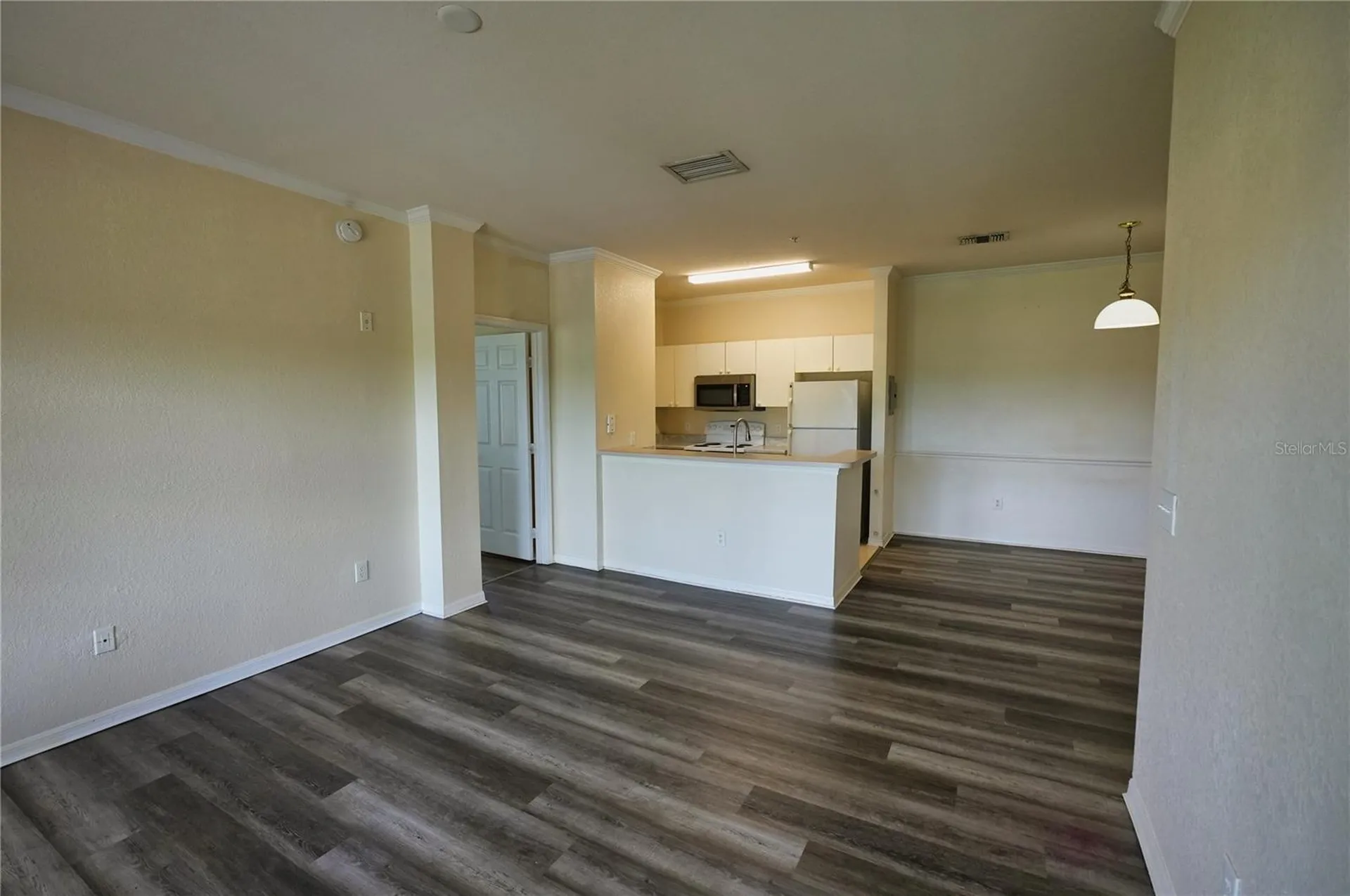 3757 Conroy Road Orlando FL 32839