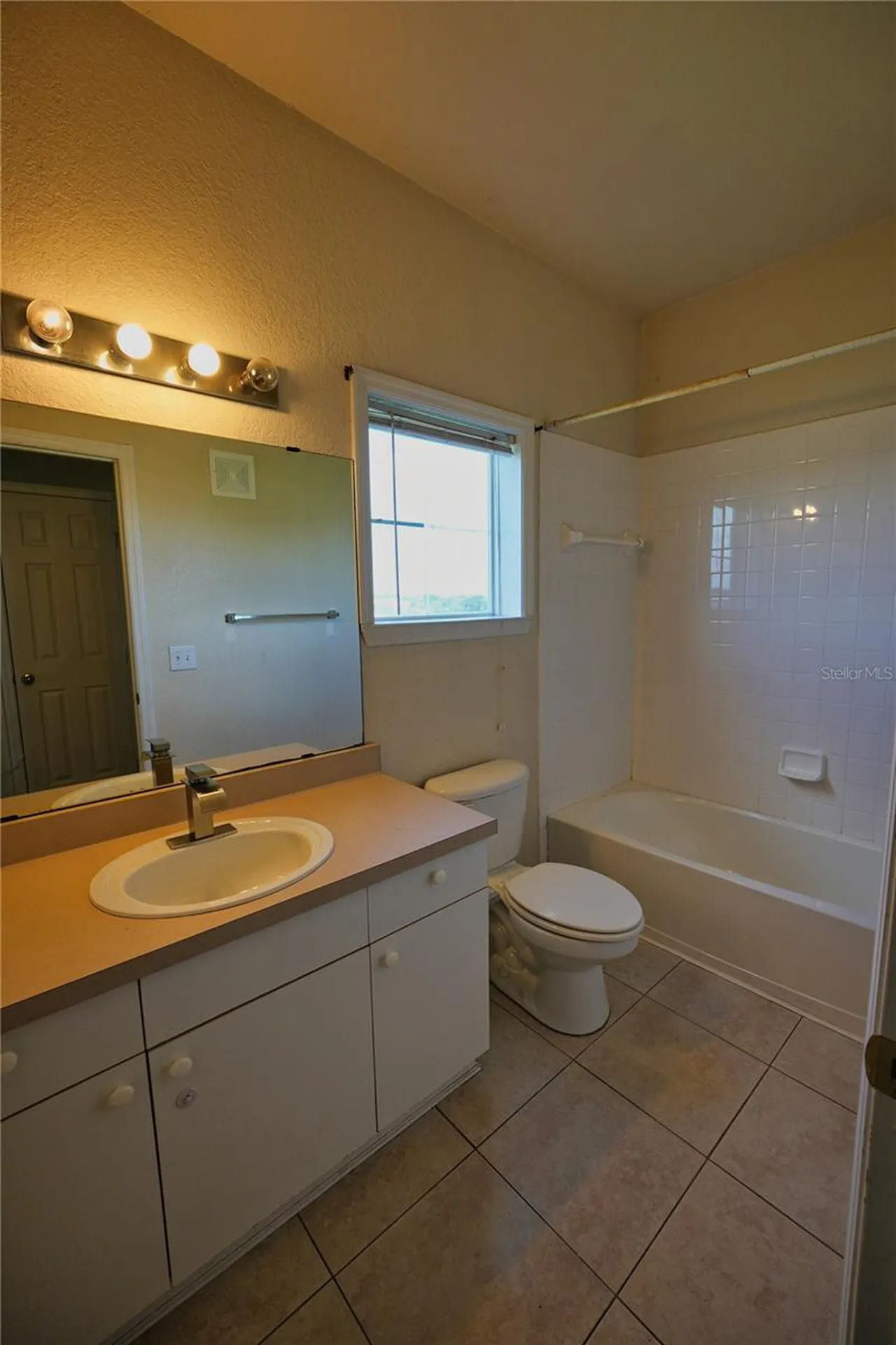 3757 Conroy Road Orlando FL 32839