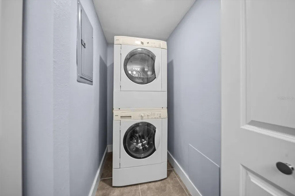 7530 Sunshine Skyway Lane S St Petersburg FL 33711