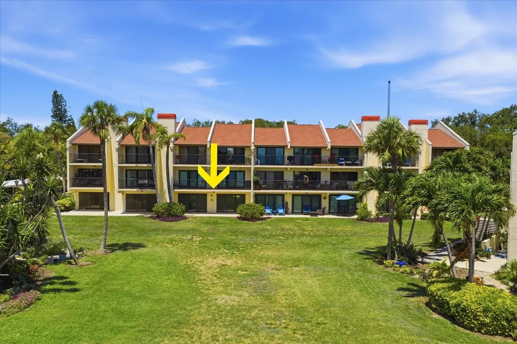 7530 Sunshine Skyway Lane S St Petersburg FL 33711