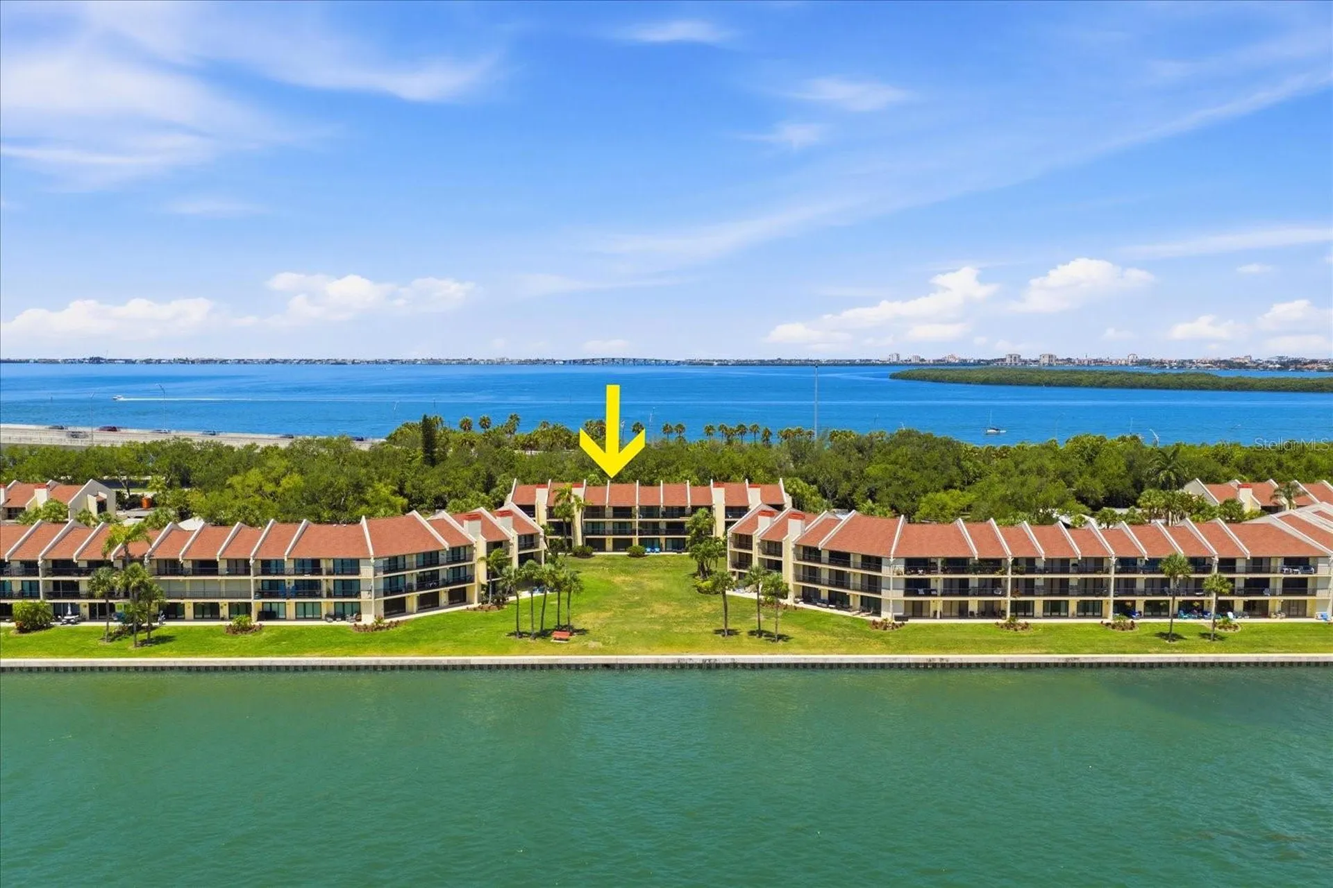 7530 Sunshine Skyway Lane S St Petersburg FL 33711