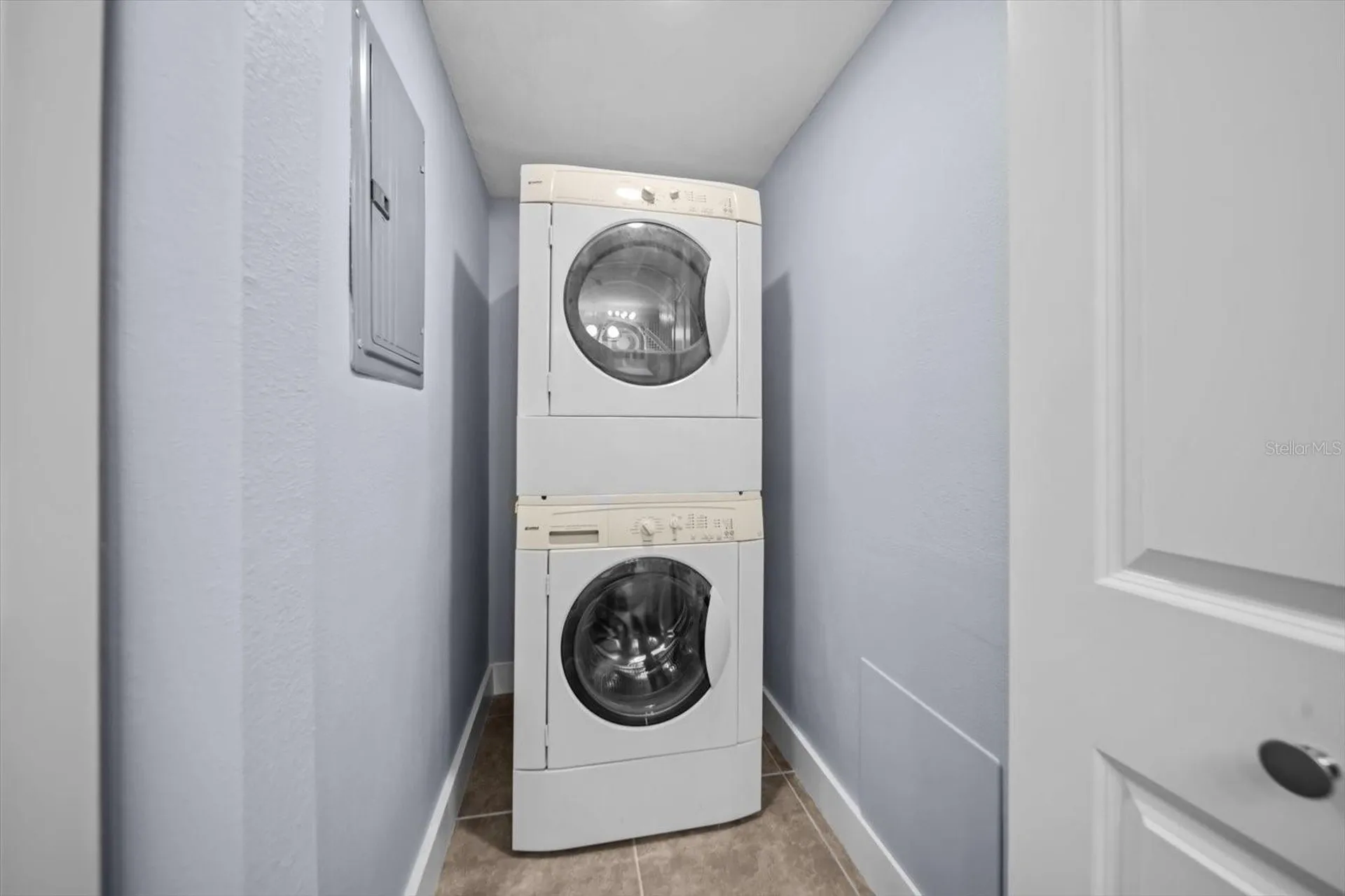 7530 Sunshine Skyway Lane S St Petersburg FL 33711