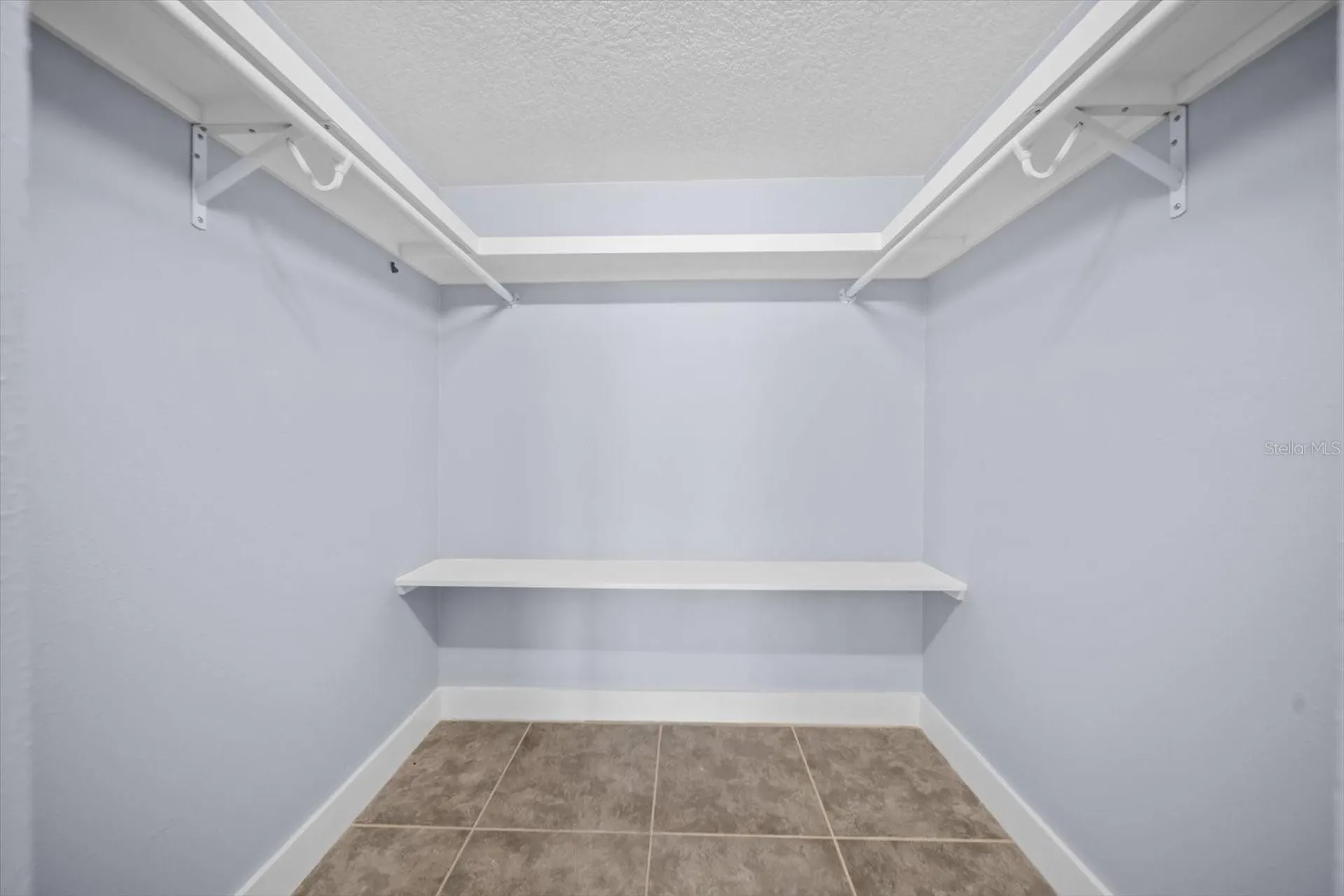 7530 Sunshine Skyway Lane S St Petersburg FL 33711