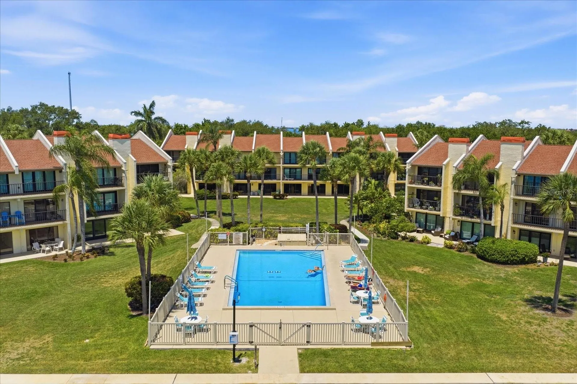 7530 Sunshine Skyway Lane S St Petersburg FL 33711