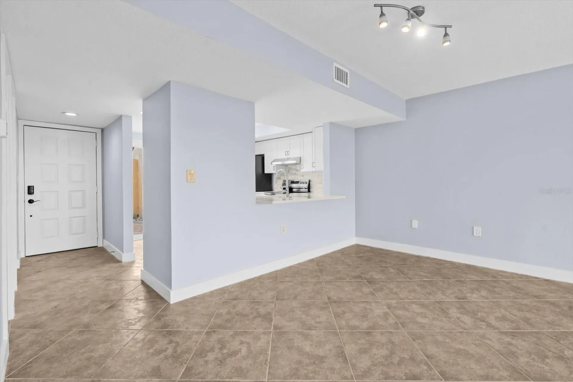 7530 Sunshine Skyway Lane S St Petersburg FL 33711