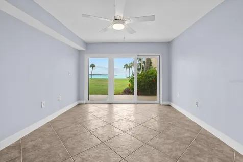 7530 Sunshine Skyway Lane S St Petersburg FL 33711