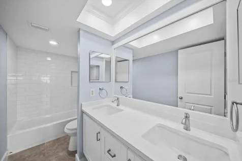 7530 Sunshine Skyway Lane S St Petersburg FL 33711