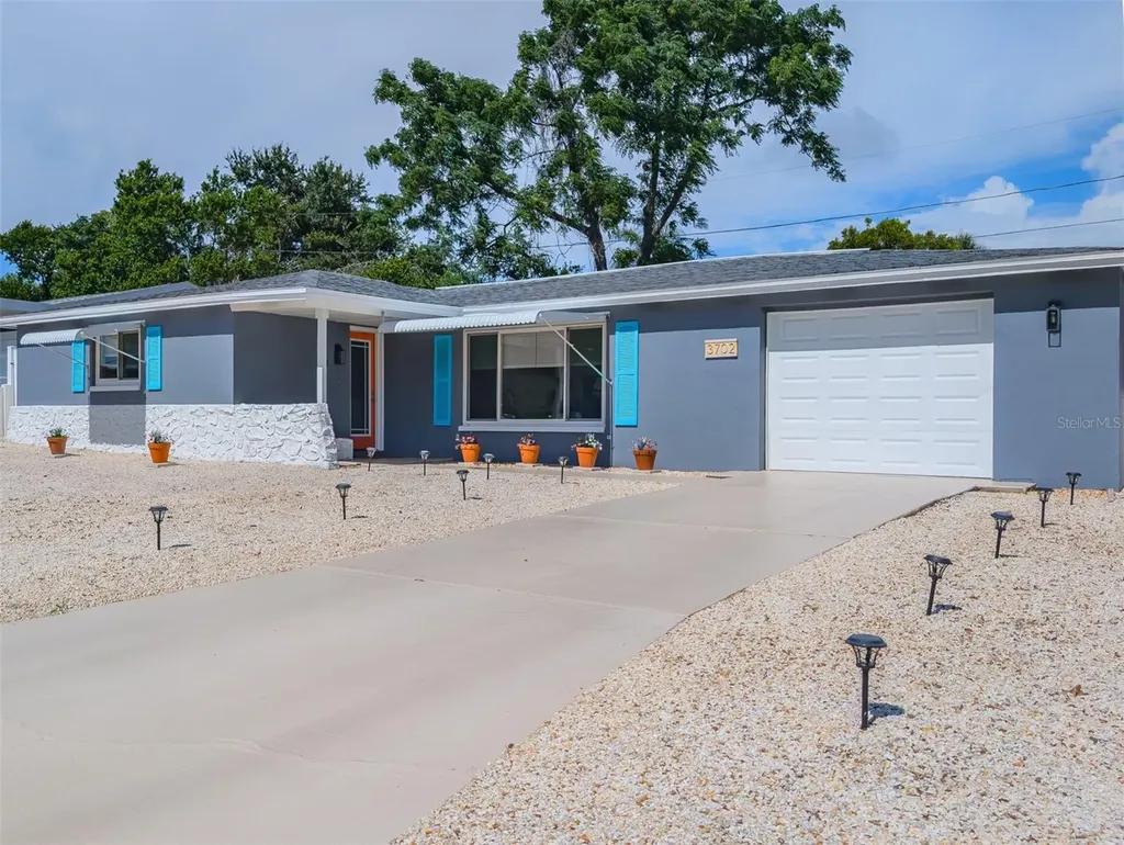 3702 Kingsbury Holiday FL 34691