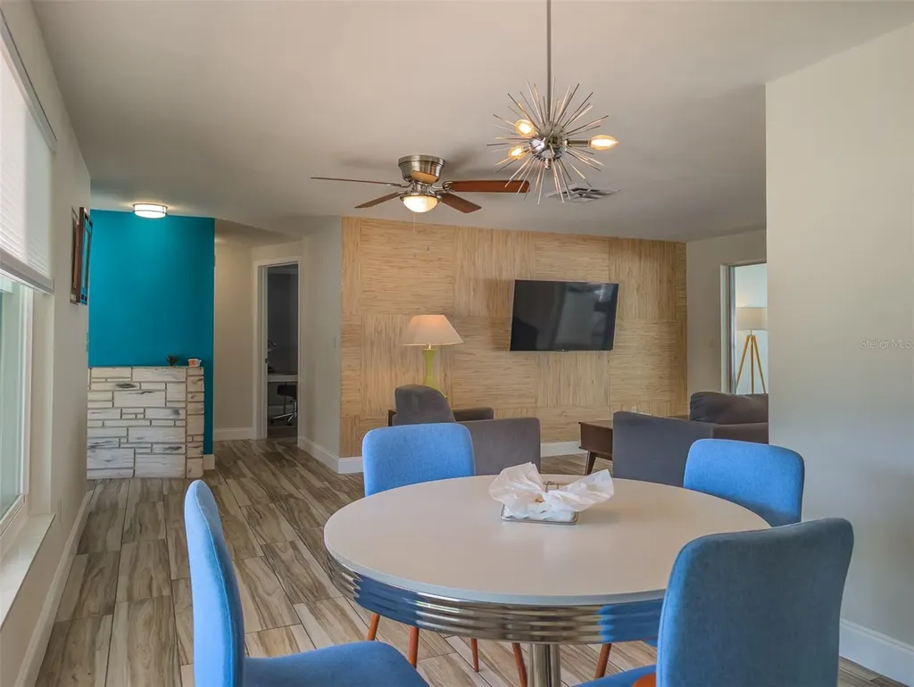3702 Kingsbury Holiday FL 34691