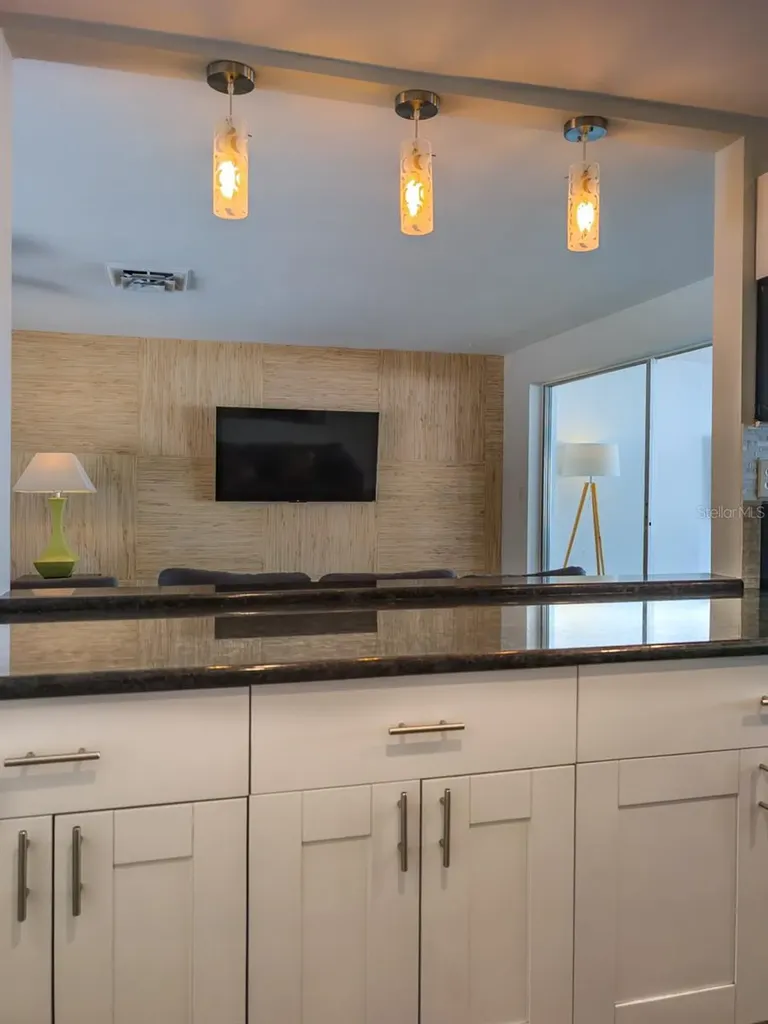 3702 Kingsbury Holiday FL 34691