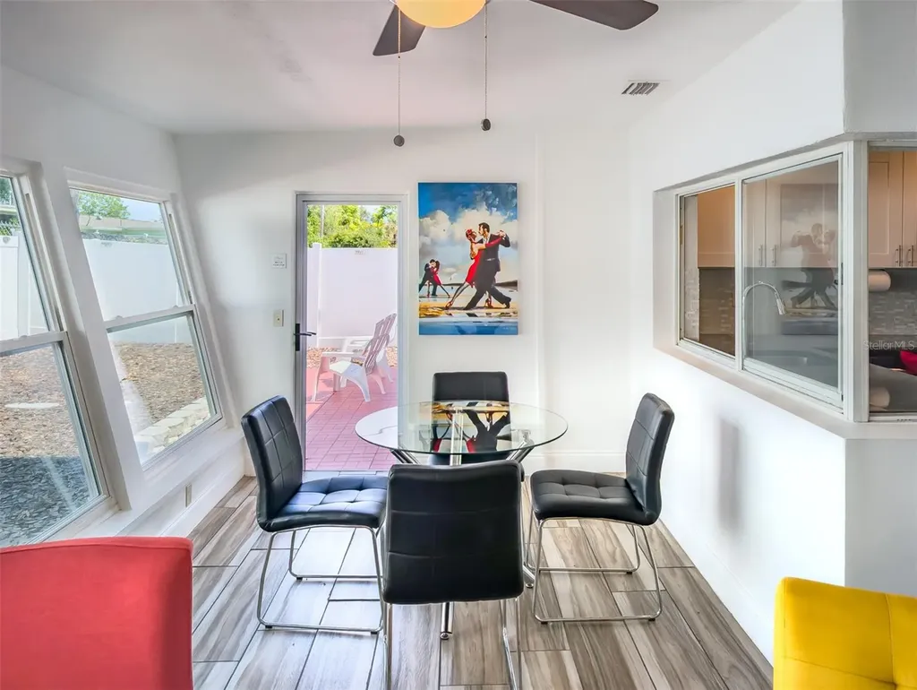 3702 Kingsbury Holiday FL 34691