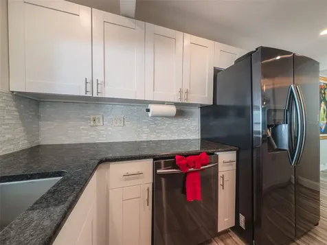 3702 Kingsbury Holiday FL 34691