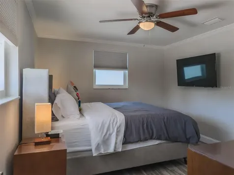 3702 Kingsbury Holiday FL 34691
