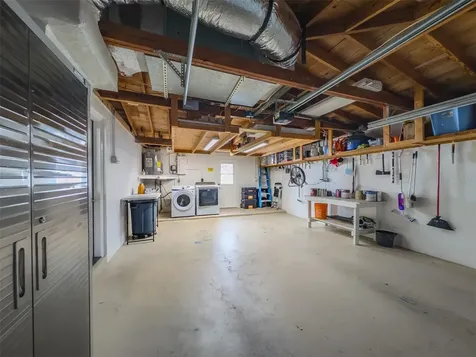 3702 Kingsbury Holiday FL 34691
