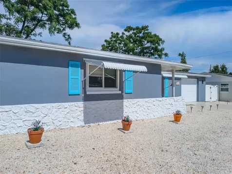 3702 Kingsbury Holiday FL 34691
