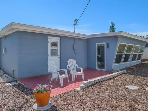 3702 Kingsbury Holiday FL 34691