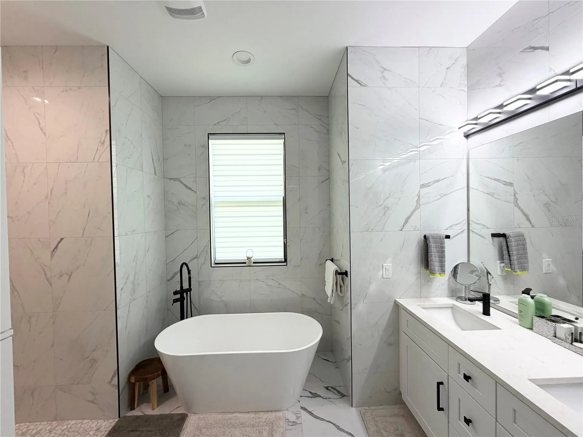 4722 Neptune Road Venice FL 34293