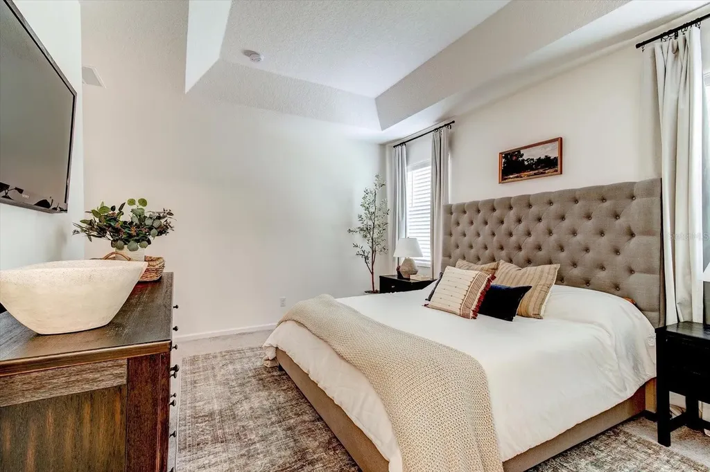 2403 Natoma Boulevard Mount Dora FL 32757