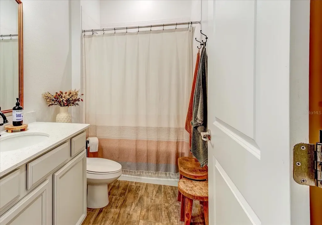 2403 Natoma Boulevard Mount Dora FL 32757