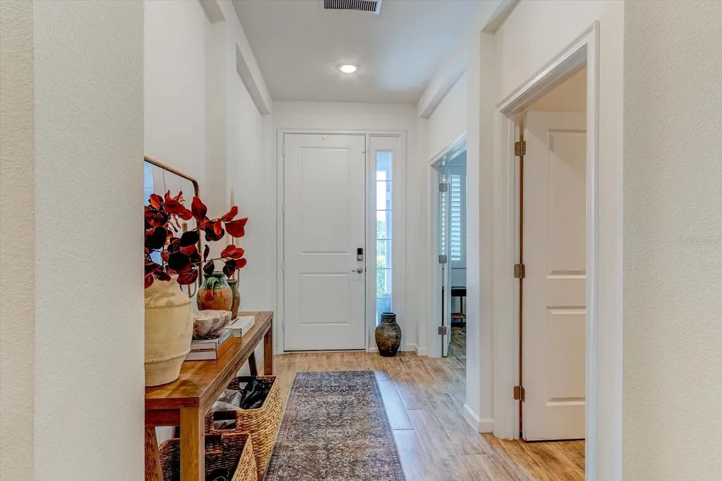 2403 Natoma Boulevard Mount Dora FL 32757