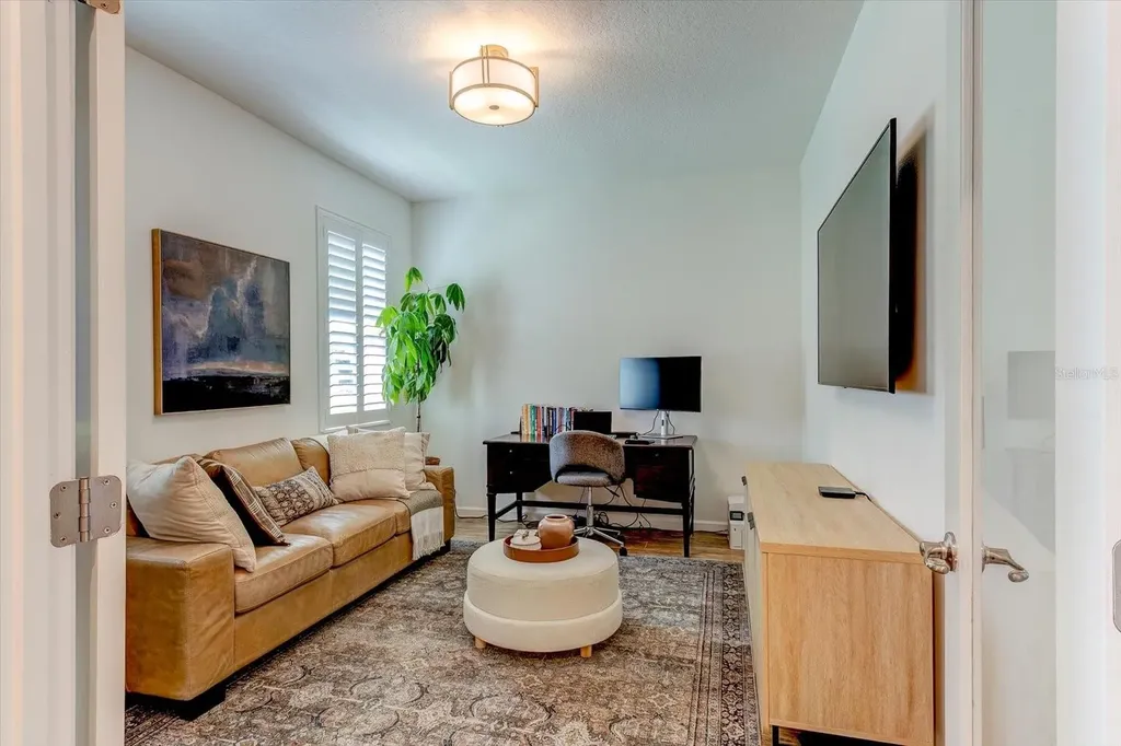 2403 Natoma Boulevard Mount Dora FL 32757