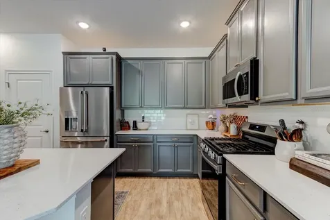 2403 Natoma Boulevard Mount Dora FL 32757